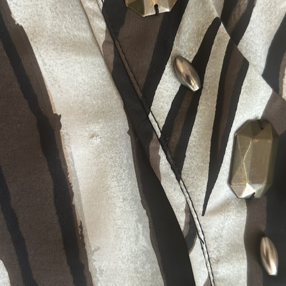 R.Q.T Black, Brown & Tan, Beaded, V Neck, Animal Print Top, Size XL - Picture 9 of 9